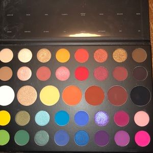 James Charles Morphe Palette